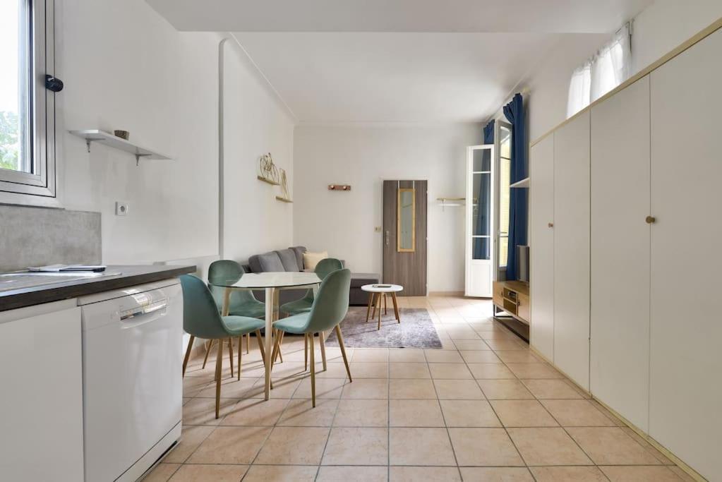 Superbe Studio Vieux Nice 1 Min A Pied De La Plage エクステリア 写真